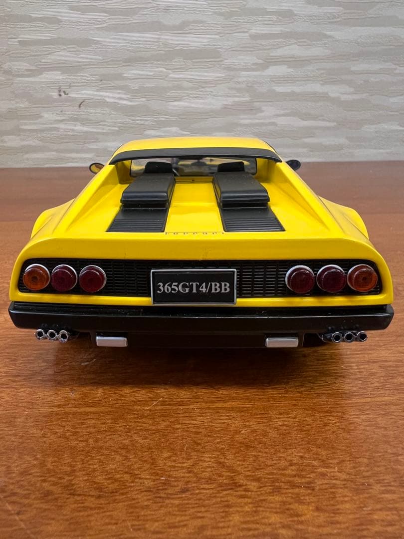 No167 ミニカー1/18 KYOSHO FERRARI 365 GT4 BB