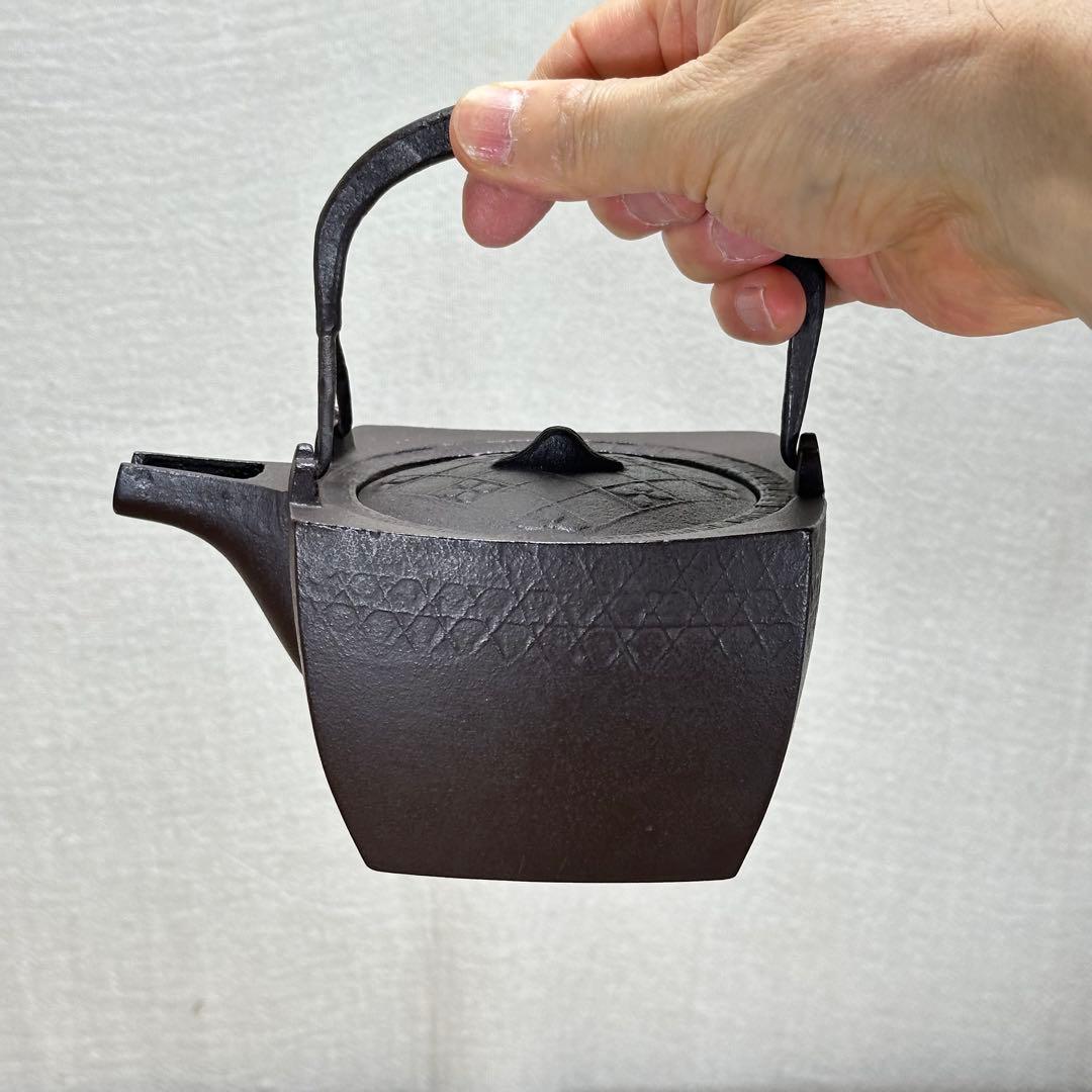a724 送料込 遠州公好 檜垣地紋 四方絢鍋 金襴手蓋 御釜師 浄清造 共箱