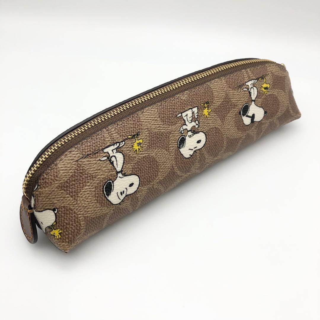 COACHxPEANUTSコラボ ★大人気★ ペンシルケース スヌーピー 新品