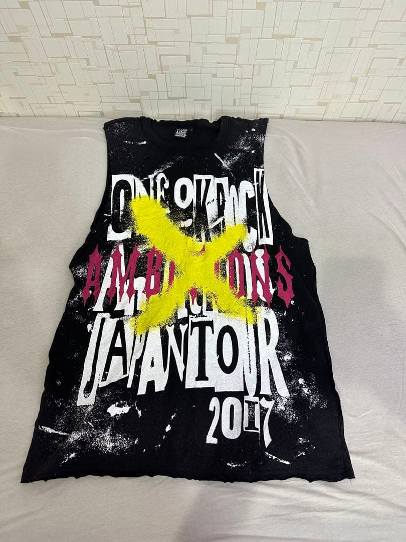 ONE OK ROCKのグッズ12点セット