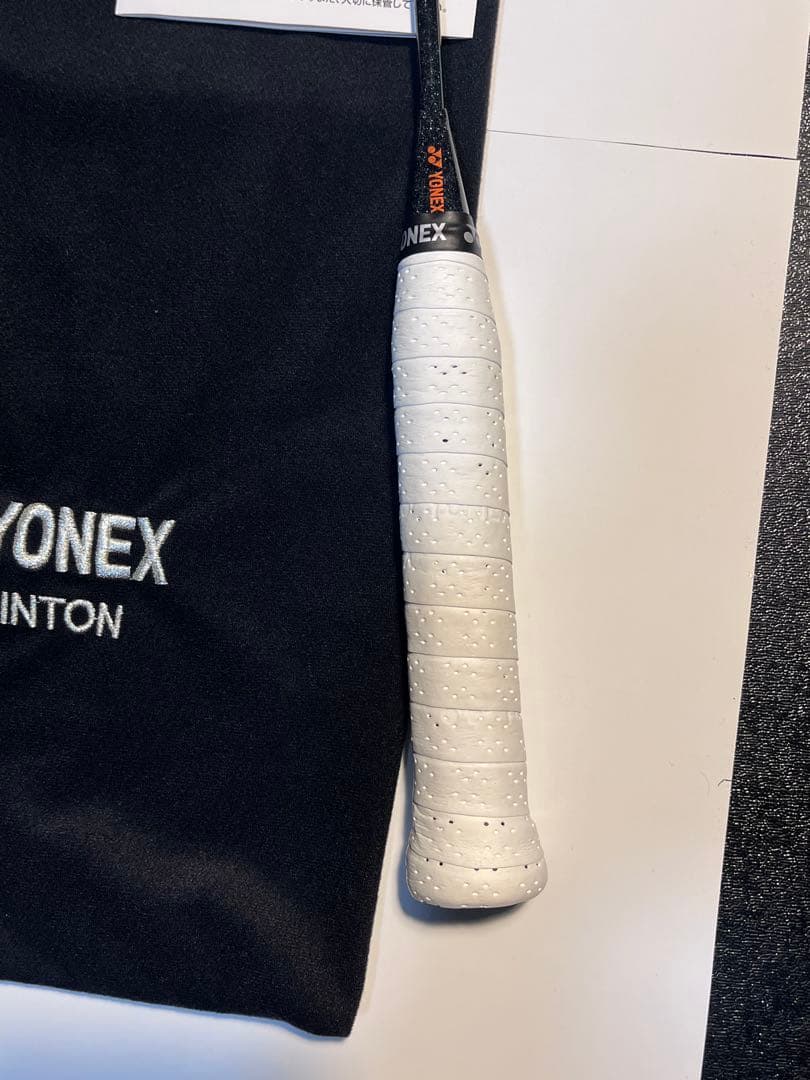 YONEX ASTROX 99 pro 4UG5 バドミントンラケット