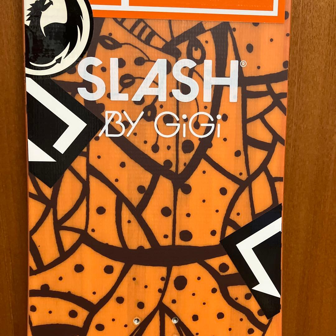 42 SLASH スラッシュ　gigiruf ギギラフ　スノーボード　板　ボード