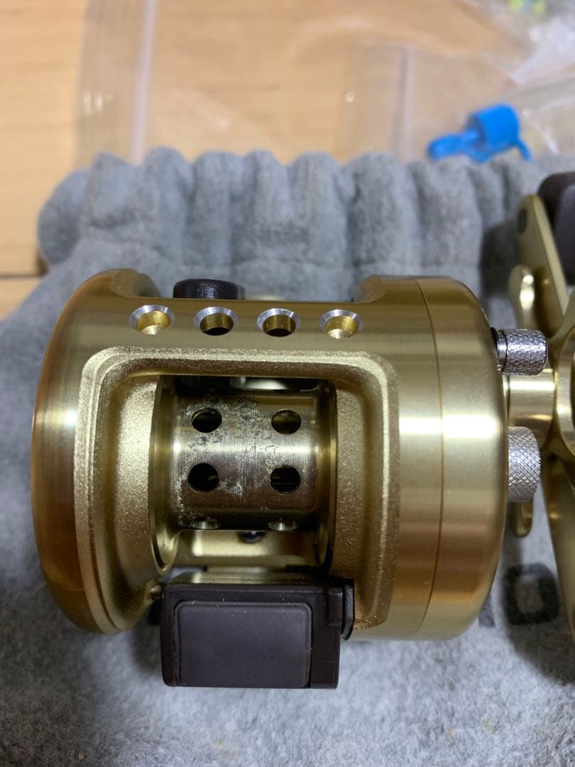 カルカッタ50XT美品　少々訳　箱つき　コンクエスト
