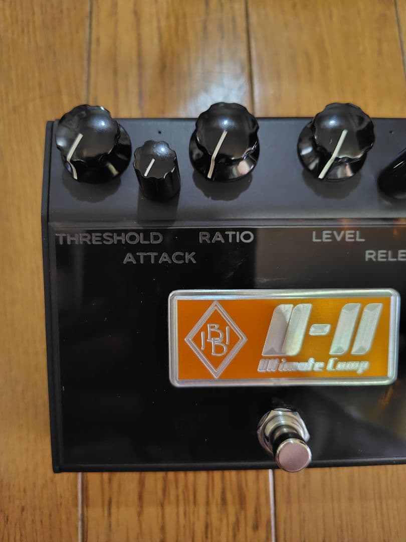 BBD U-11 Ultimate Comp ベースエフェクタ インナーバンブー