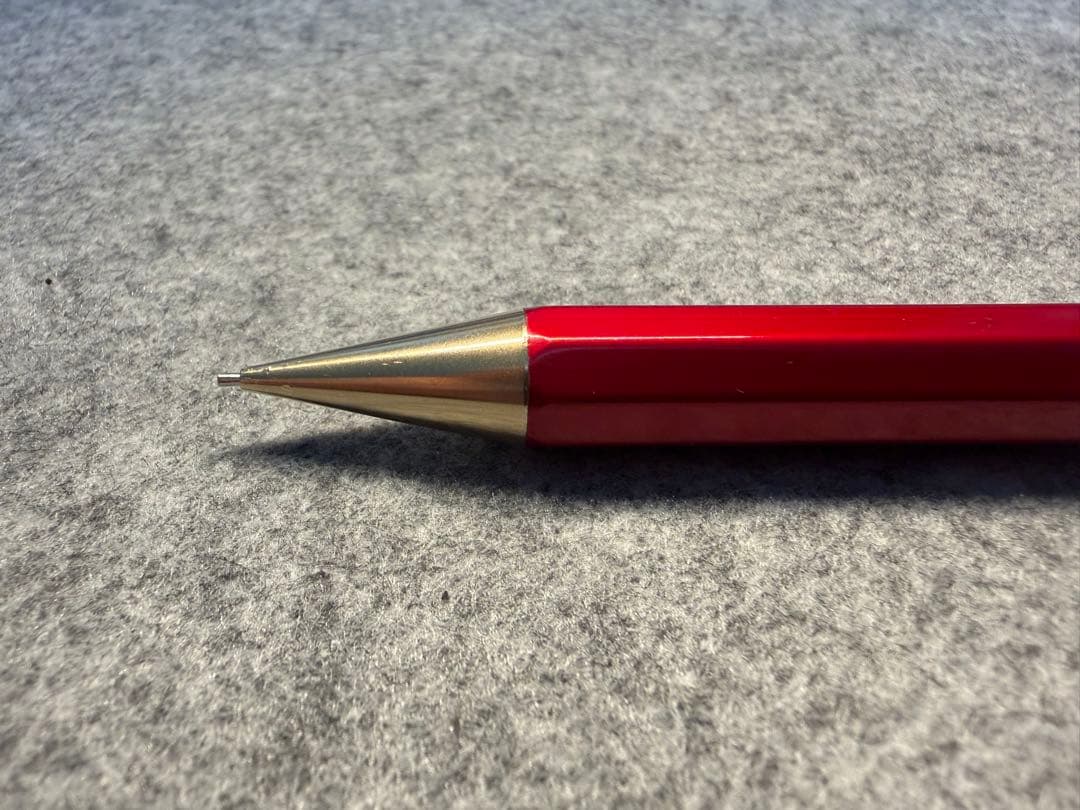 カヴェコレッド　美品　新品未使用に近い￼￼