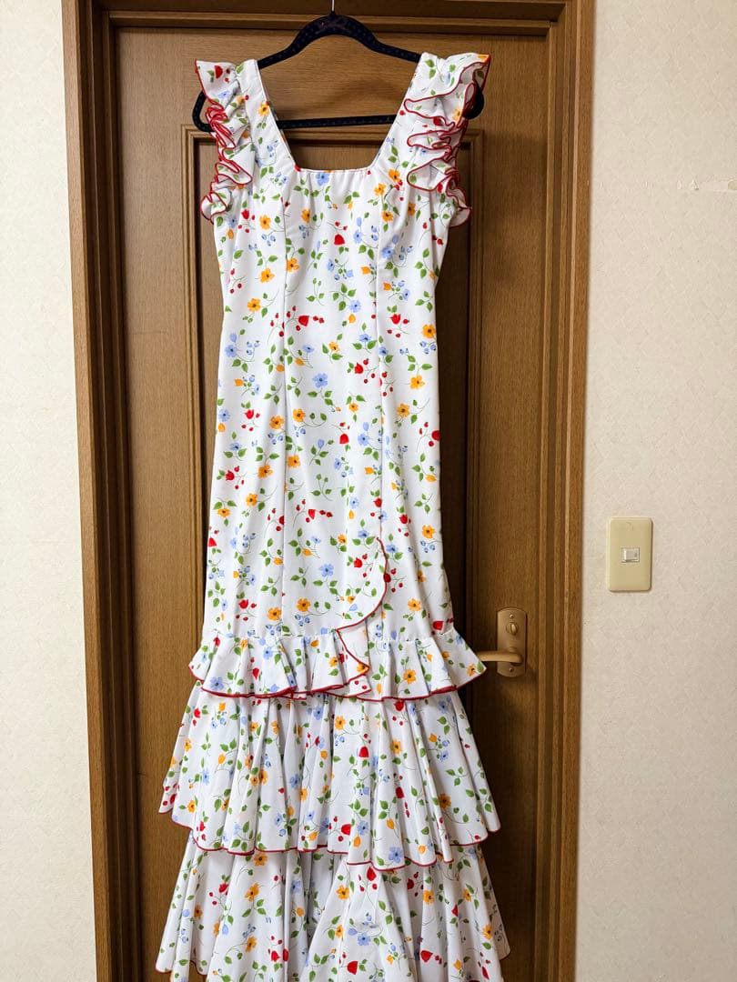 スペイン製　フラメンコドレス マーメイド　花柄