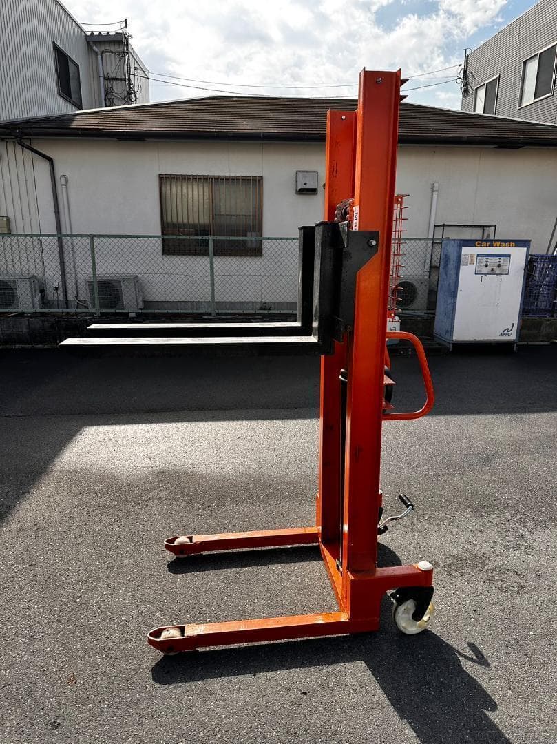 超お得‼ 中古ハンドフォークリフト 昇降 最高位1650mm　爪長さ825mm