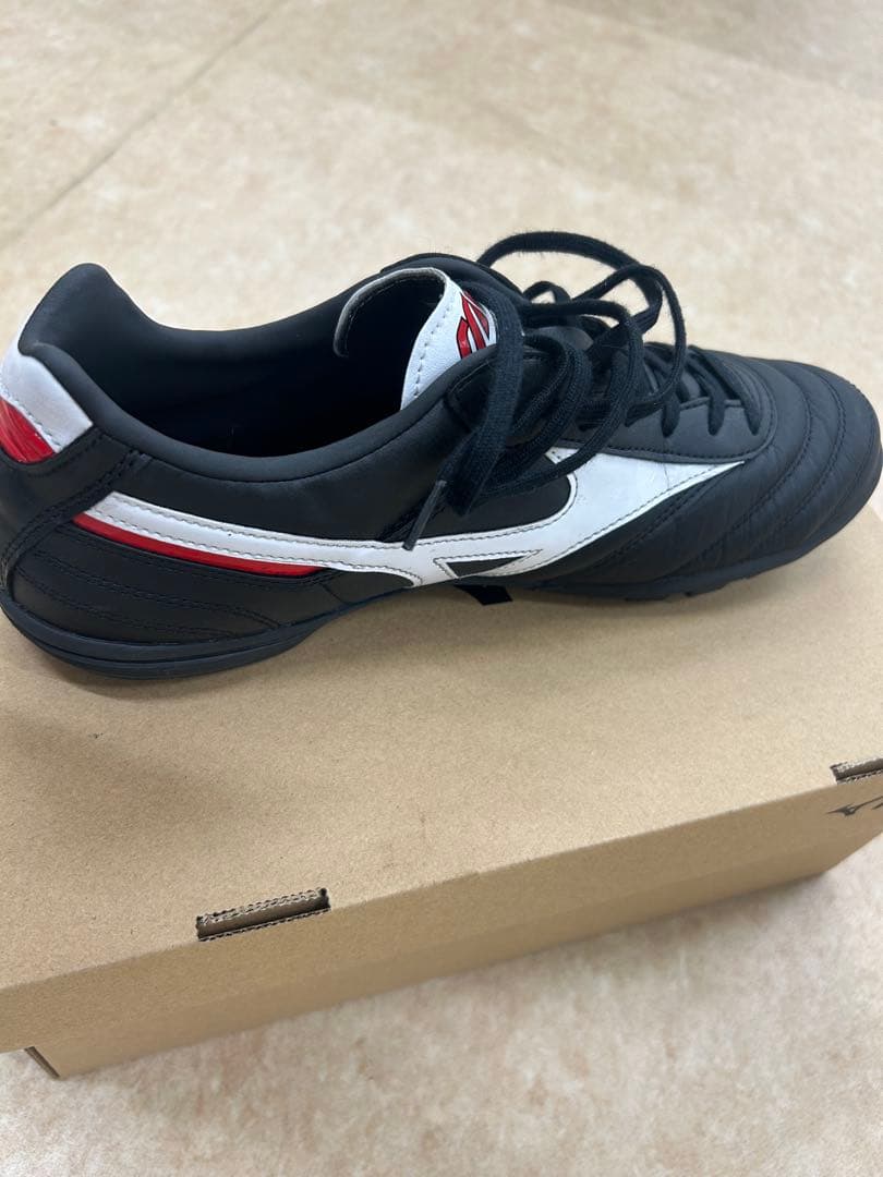 Mizuno Morelia トレーニングシューズ　ブラック 25.5cm