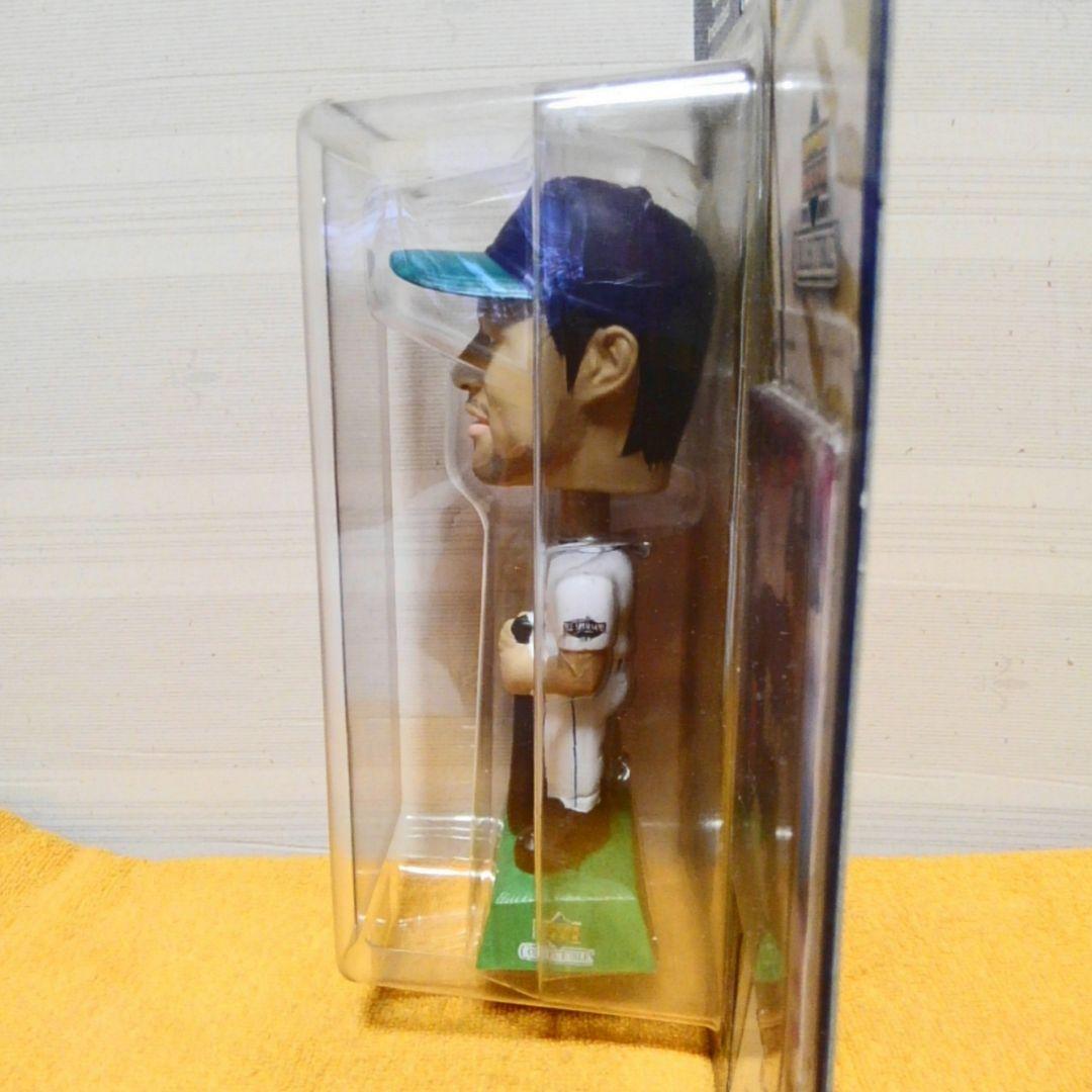 イチロー氏 直筆サイン&ボブルヘッドセット