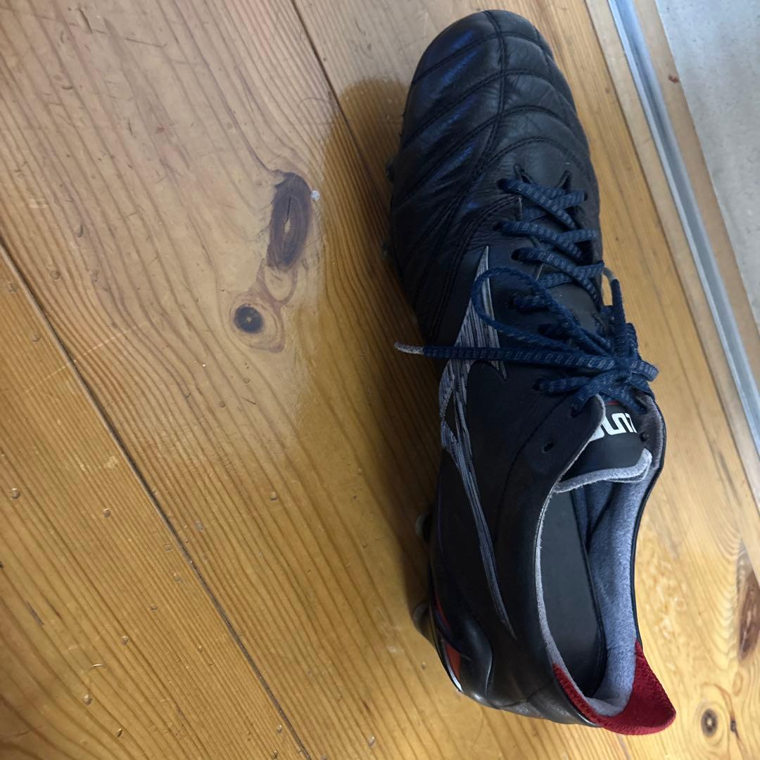 Mizuno サッカーシューズ 黒/赤