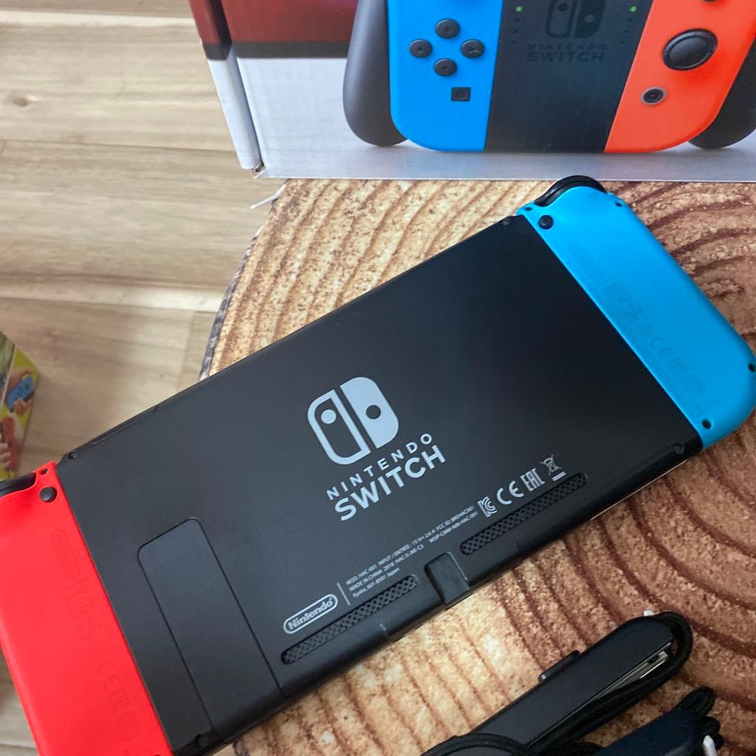 Nintendo Switch ニンテンドースイッチ本体　ネオン ②