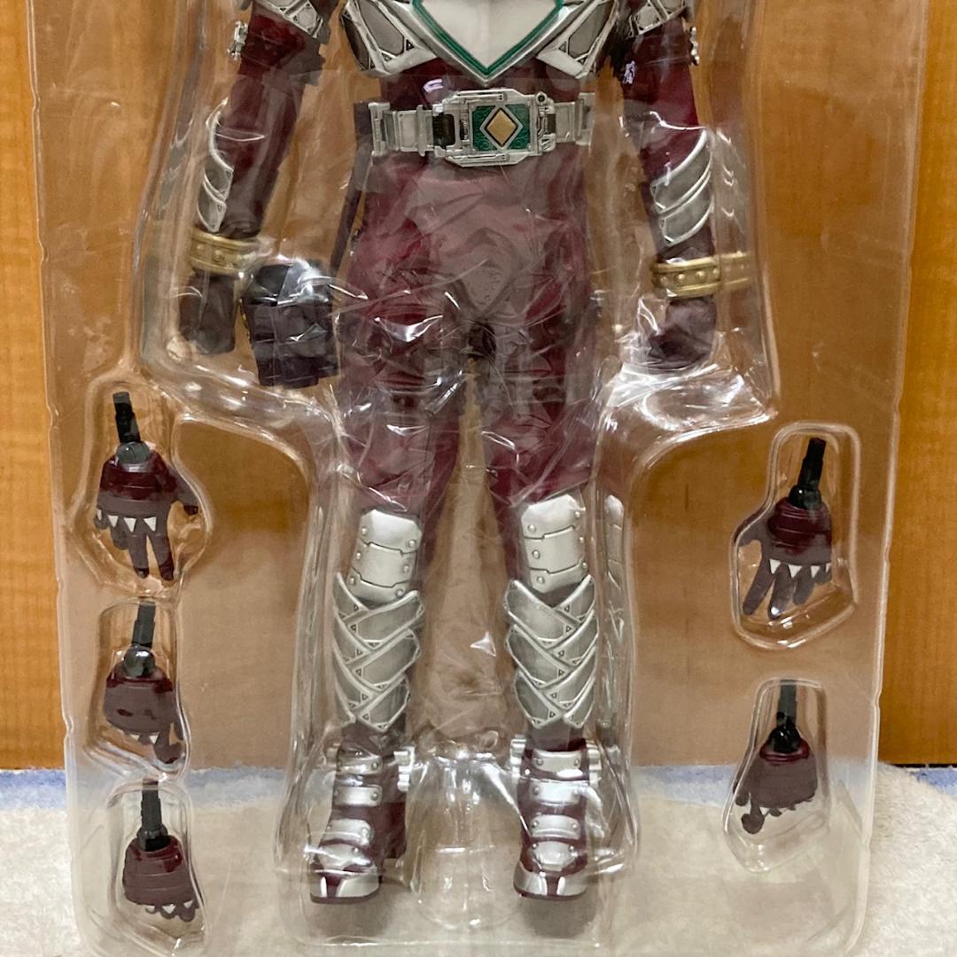 リアルアクションヒーローズ RAH DX 仮面ライダーギャレン フィギュア