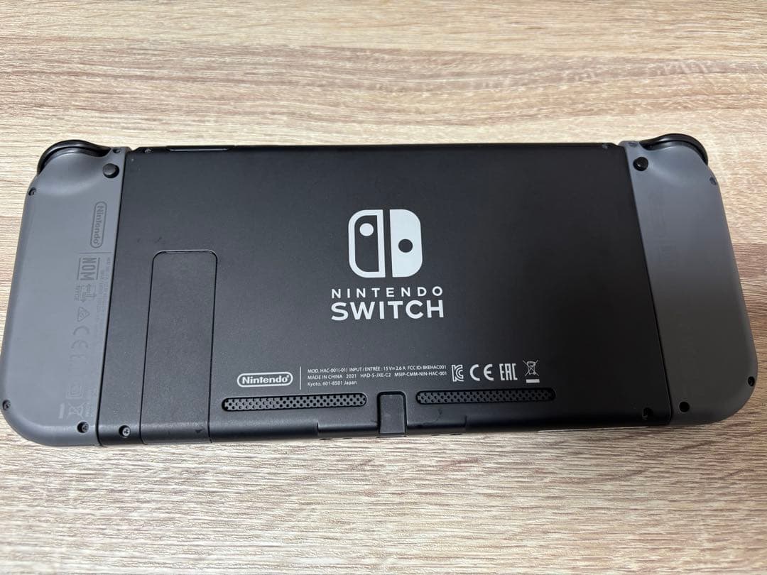 Nintendo Switch本体【Joy-Con (L) / (R) グレー】