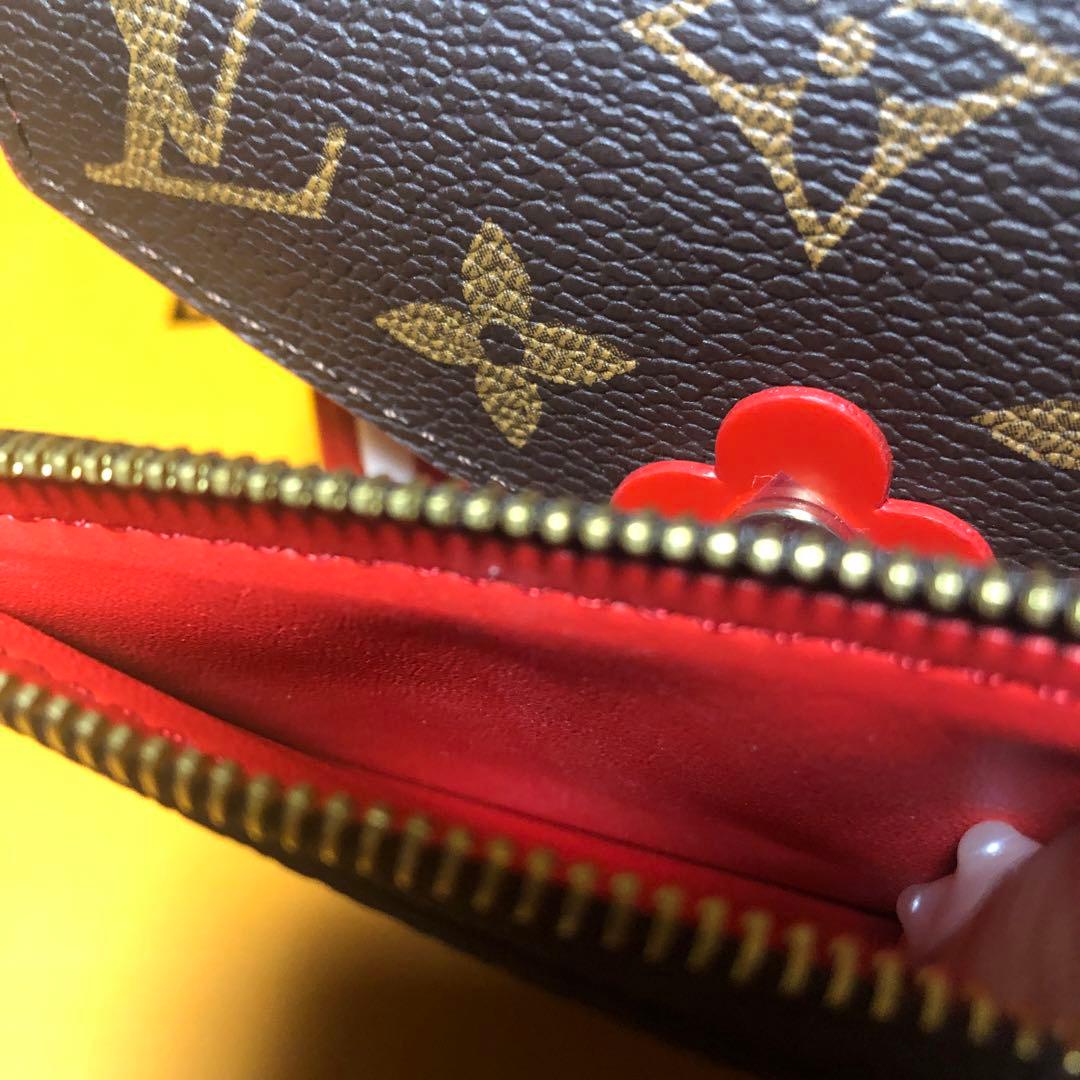 ノベルティ❤️LV折り財布