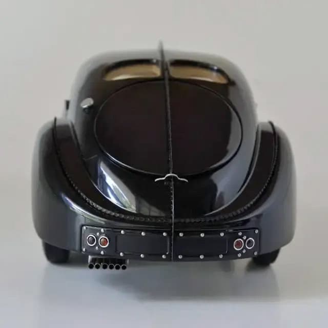 AUTOart 1/18[ 希少品]ブガッティ 57SC アトランティック BL