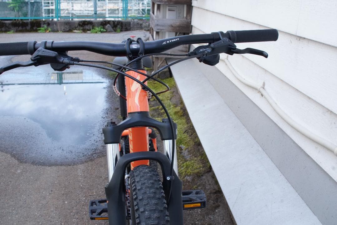 Specialized マウンテンバイク 26インチ オレンジ