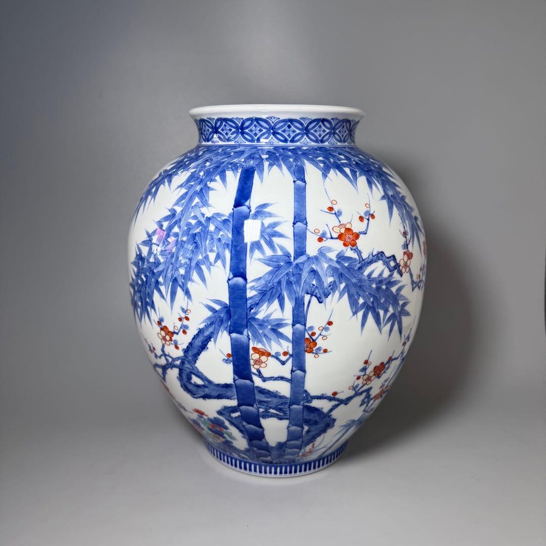 鍋島御庭焼　市川光春　本人作　最高位作　色鍋島竹梅図大花瓶　高33.5cm