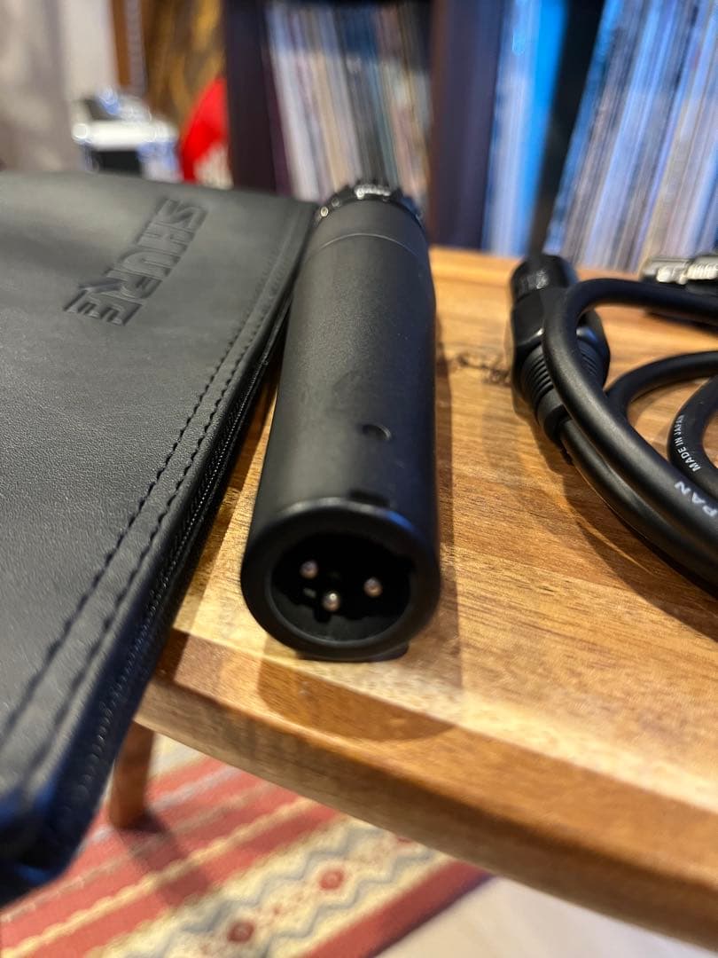 SHURE SM57 ダイナミックマイク 本体と付属品