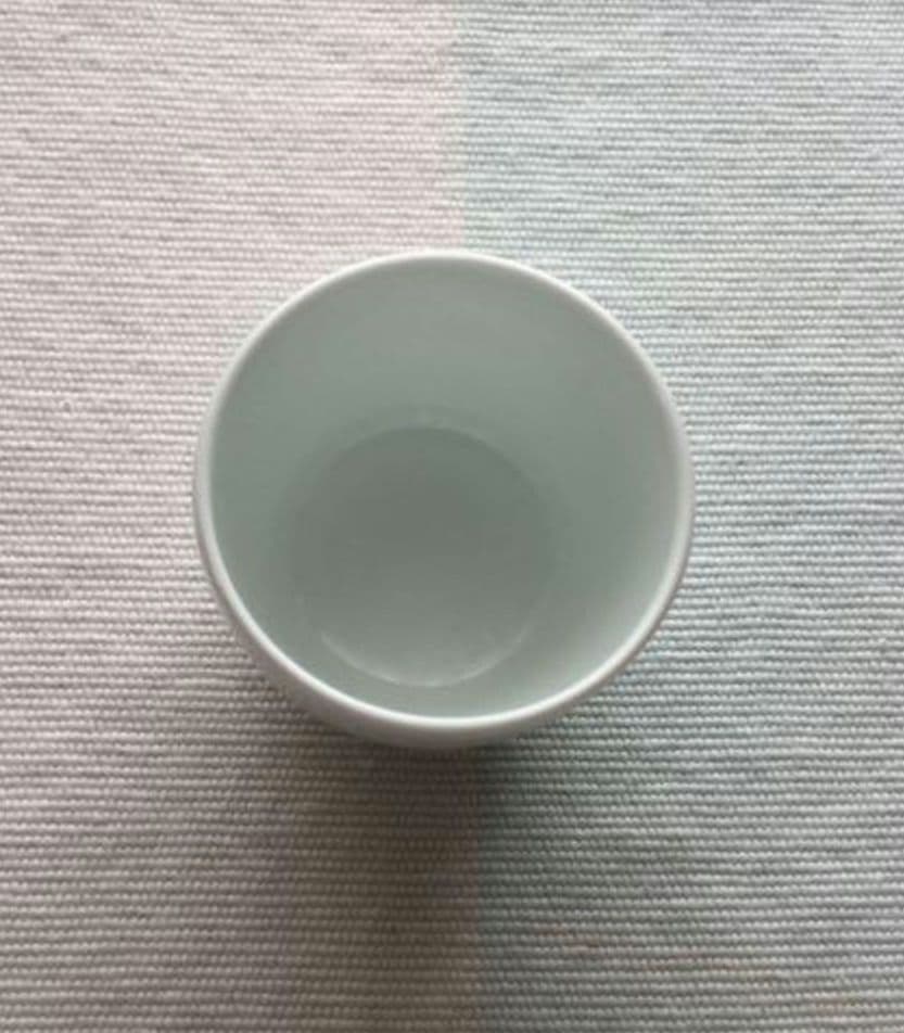 【人間国宝　井上萬ニ 作品　ぐい呑】白磁竹紋素晴らしい作品　共箱付き貴重希少です