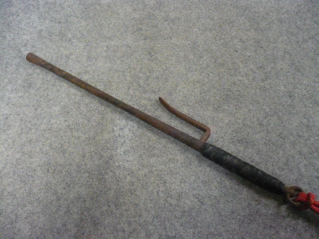鉄製昔の十手 [B31565]