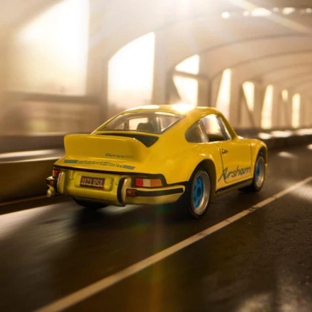 Porsche 911 RS イエロー Daniel Arsham 限定モデル