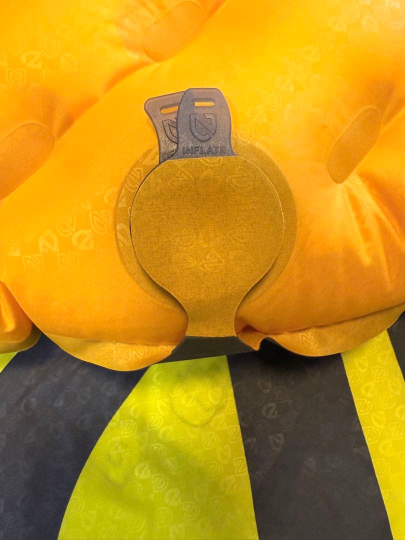 美品！ NEMO ニーモ　スリーピングマット