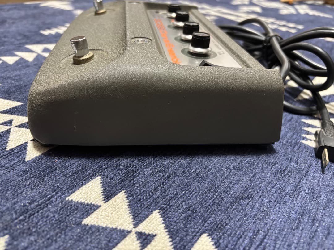 ギター BOSS CE-1