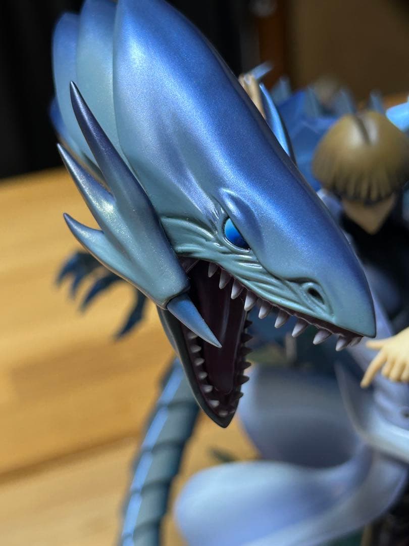 メガハウス　海馬　青眼フィギュア