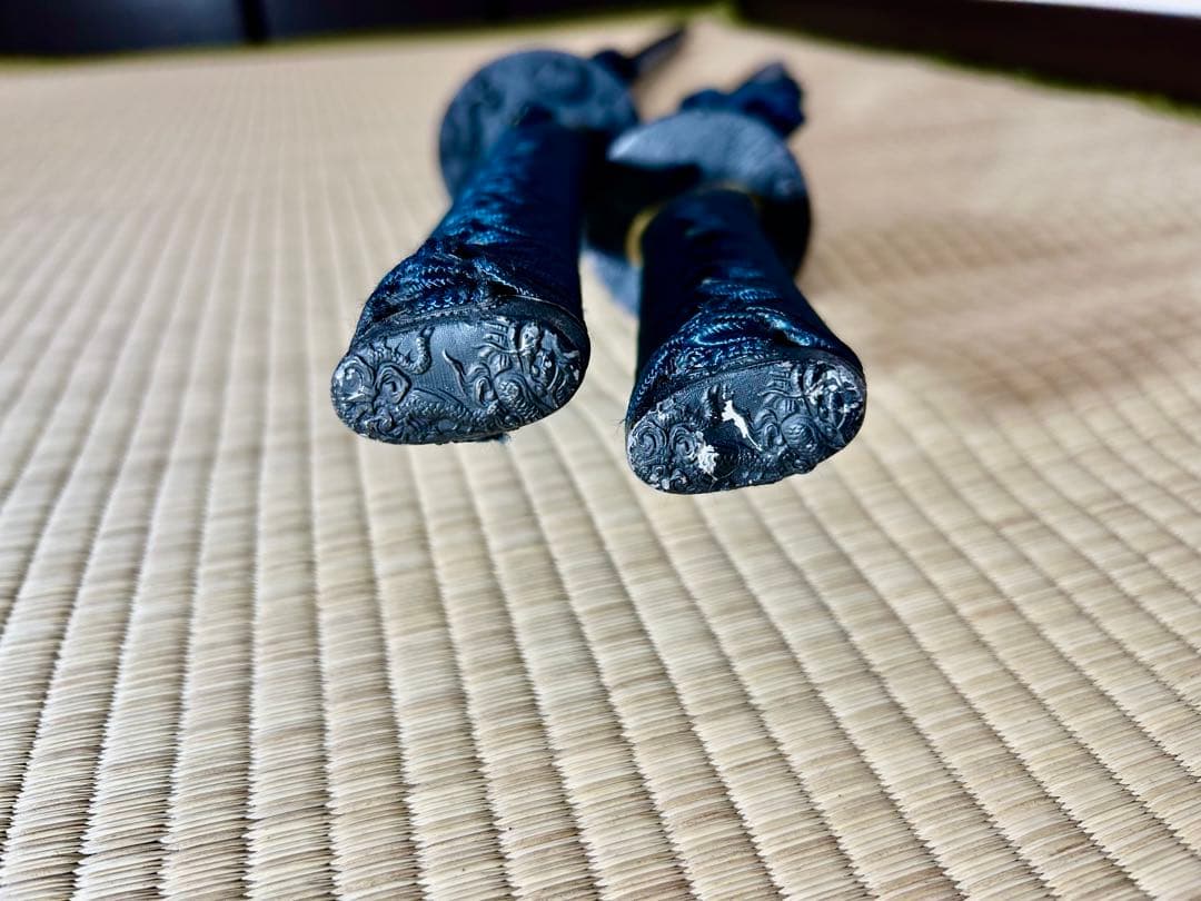 模造刀 太刀 脇差し 2本セット！　※刀身に龍の刻印あり（バラ売り不可）