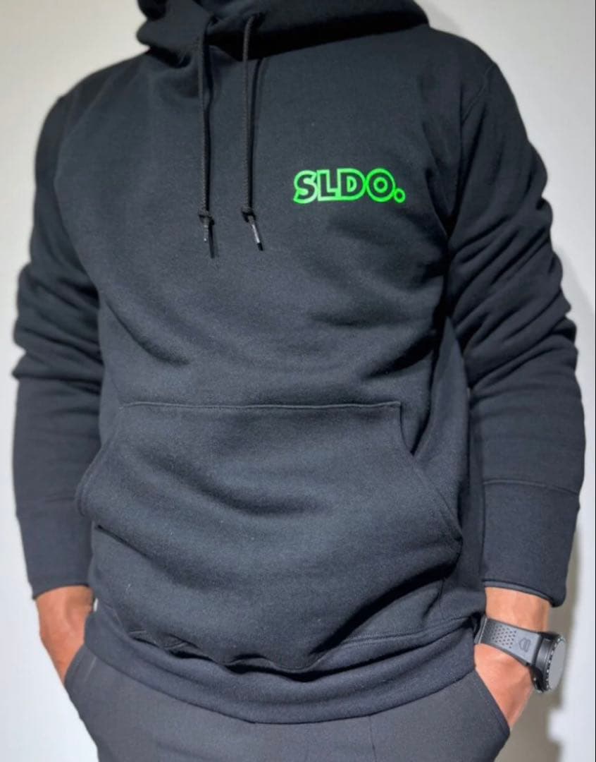 エスルドSLDOサイズM裏起毛フーディーLOGO パーカーブラック