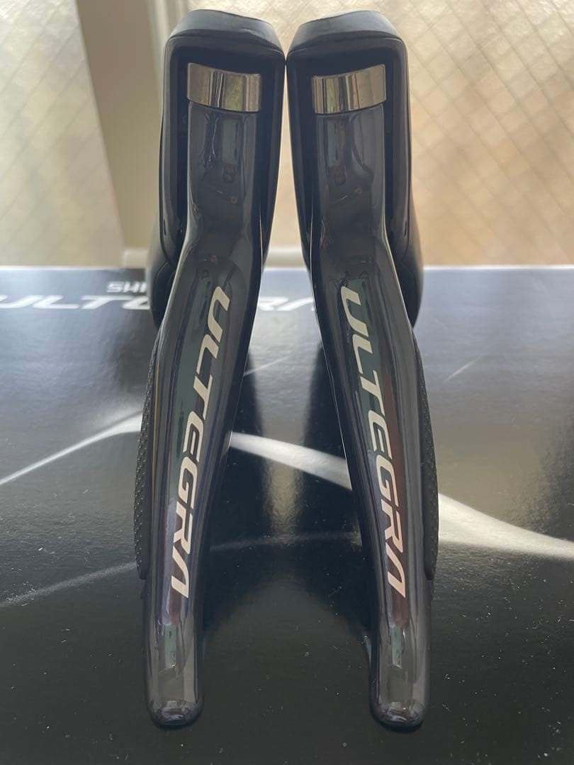 SHIMANO ULTEGRA ST-R8050 左右セット　新品、未使用品