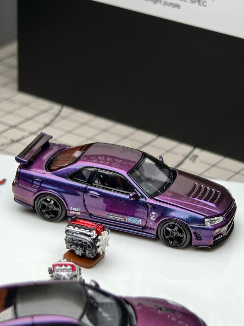 1/64 GT-R R34 & R35 佛山展会限定マグネットエンジン付 可脱着