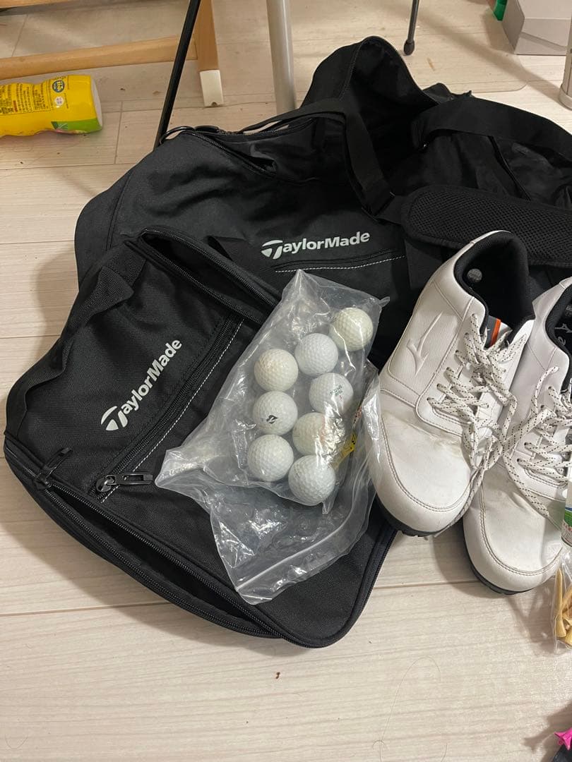 TaylorMade ゴルフバッグ・シューズ・ボール　初心者セット