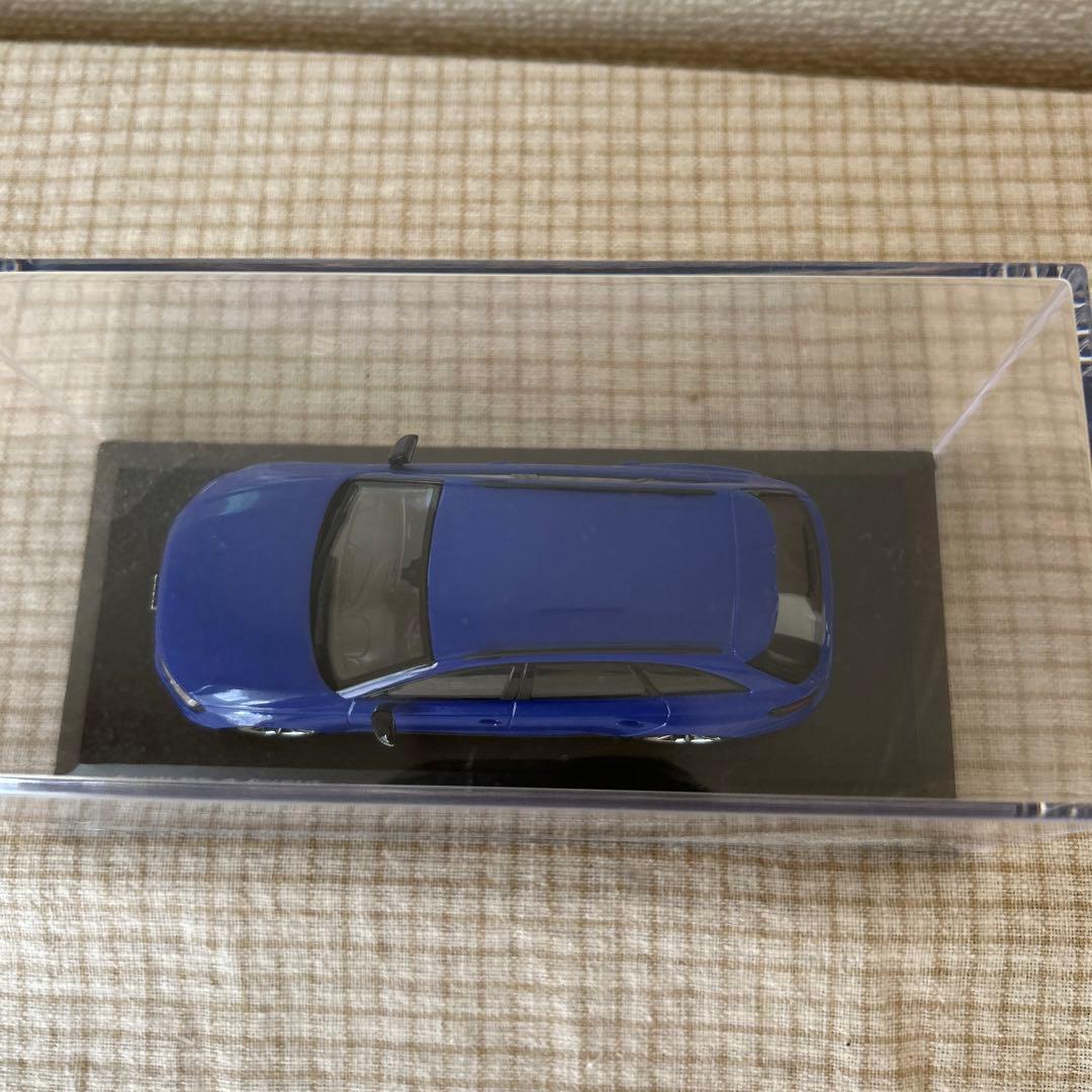アウディ別注RS4 1/43