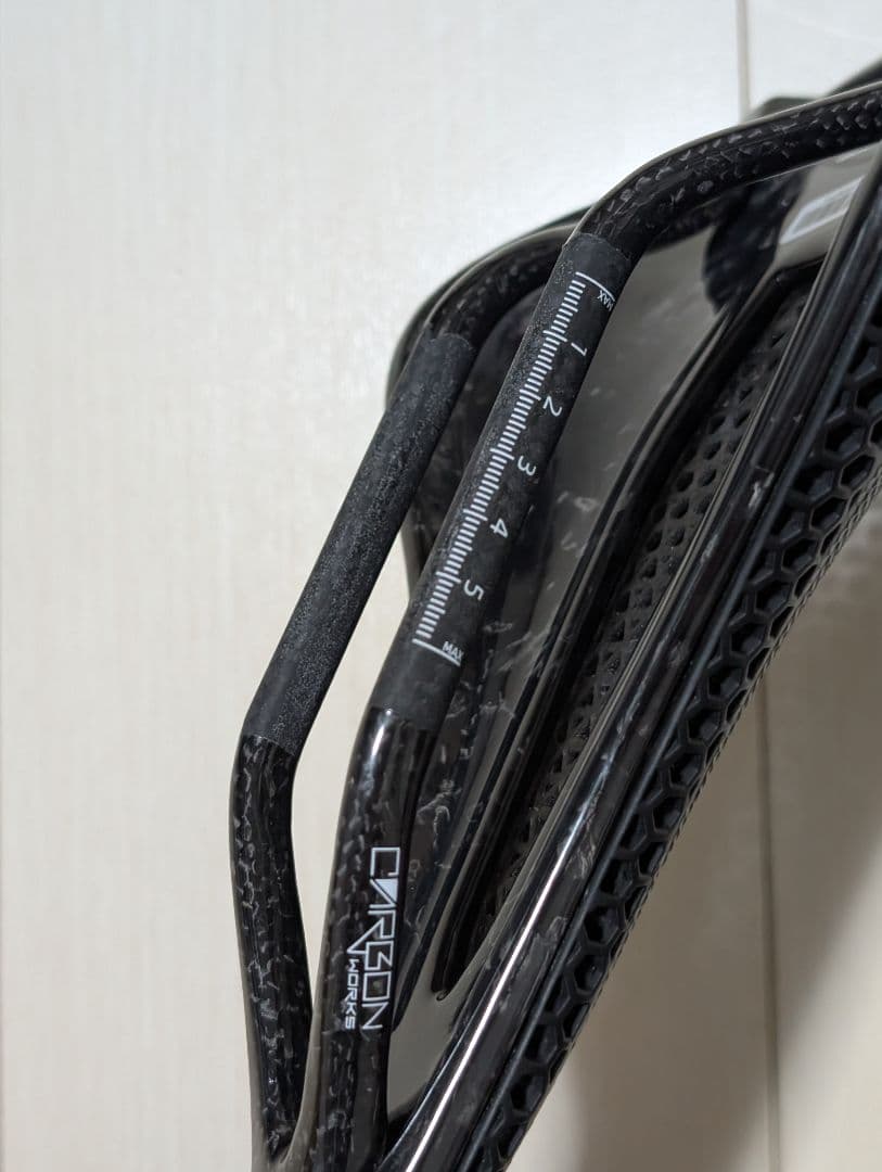 軽量カーボン製サドル 193g 3D MOLDING