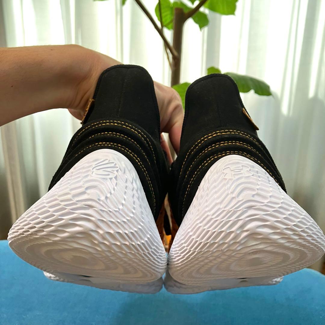 CURRY flow9 アンダーアーマー カリーフロー9 セサミストリート
