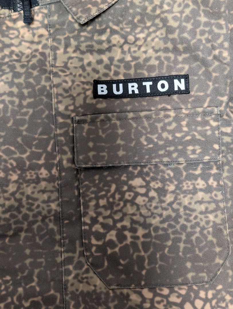 BURTON 迷彩柄orヒョウ柄 スノーボードジャケット　KIDS　Lサイズ