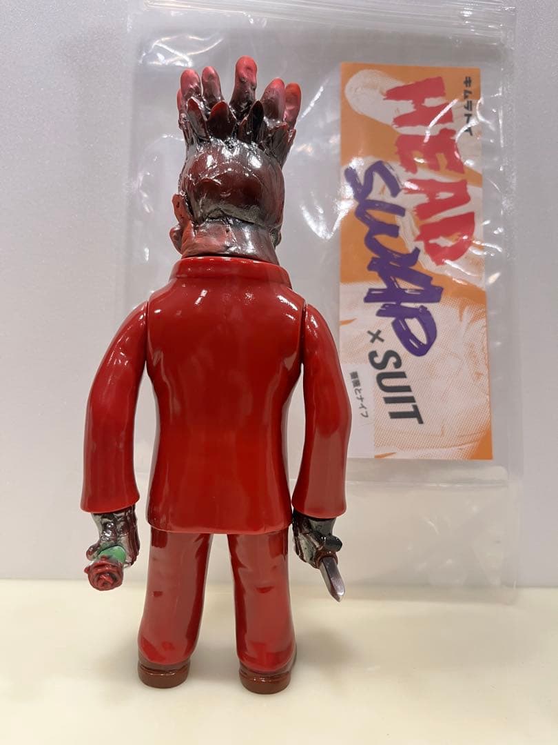 キムラトイ HEAD SWAP×SUIT 薔薇とナイフ ソフビ