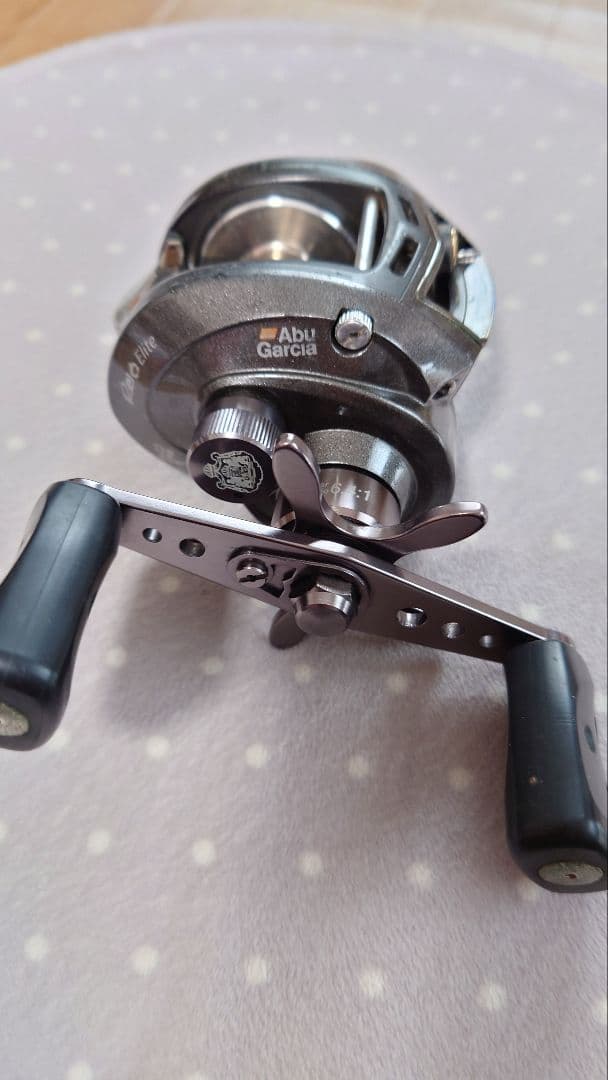 アブガルシアElite　10Bearings（右ハンドル）