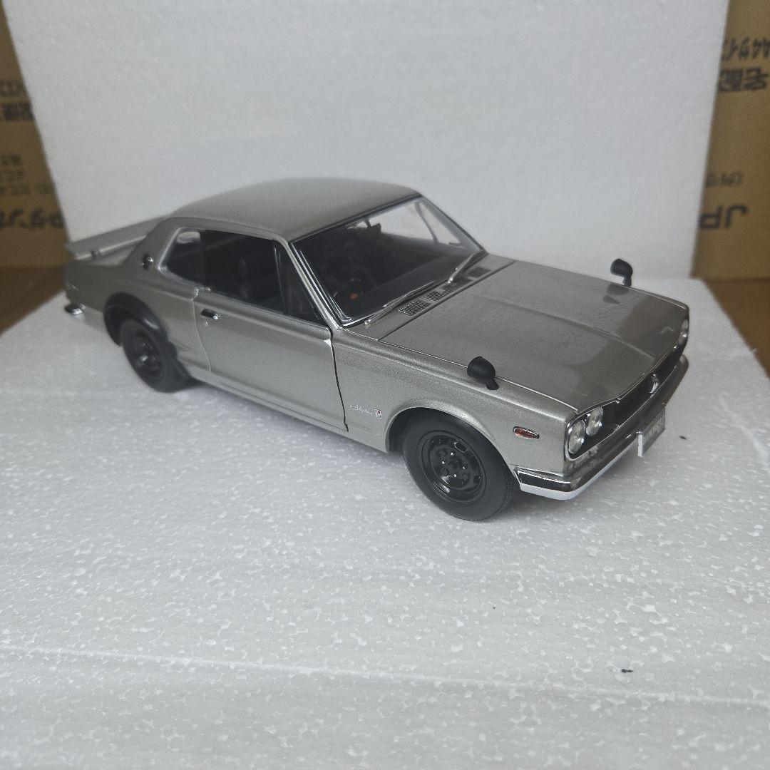 SKYLINE　2000GT-R