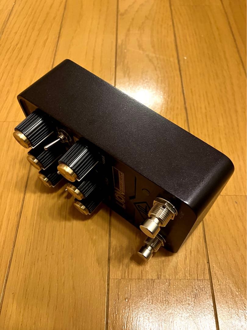 ギター UNIVERSAL AUDIO UAFX LION