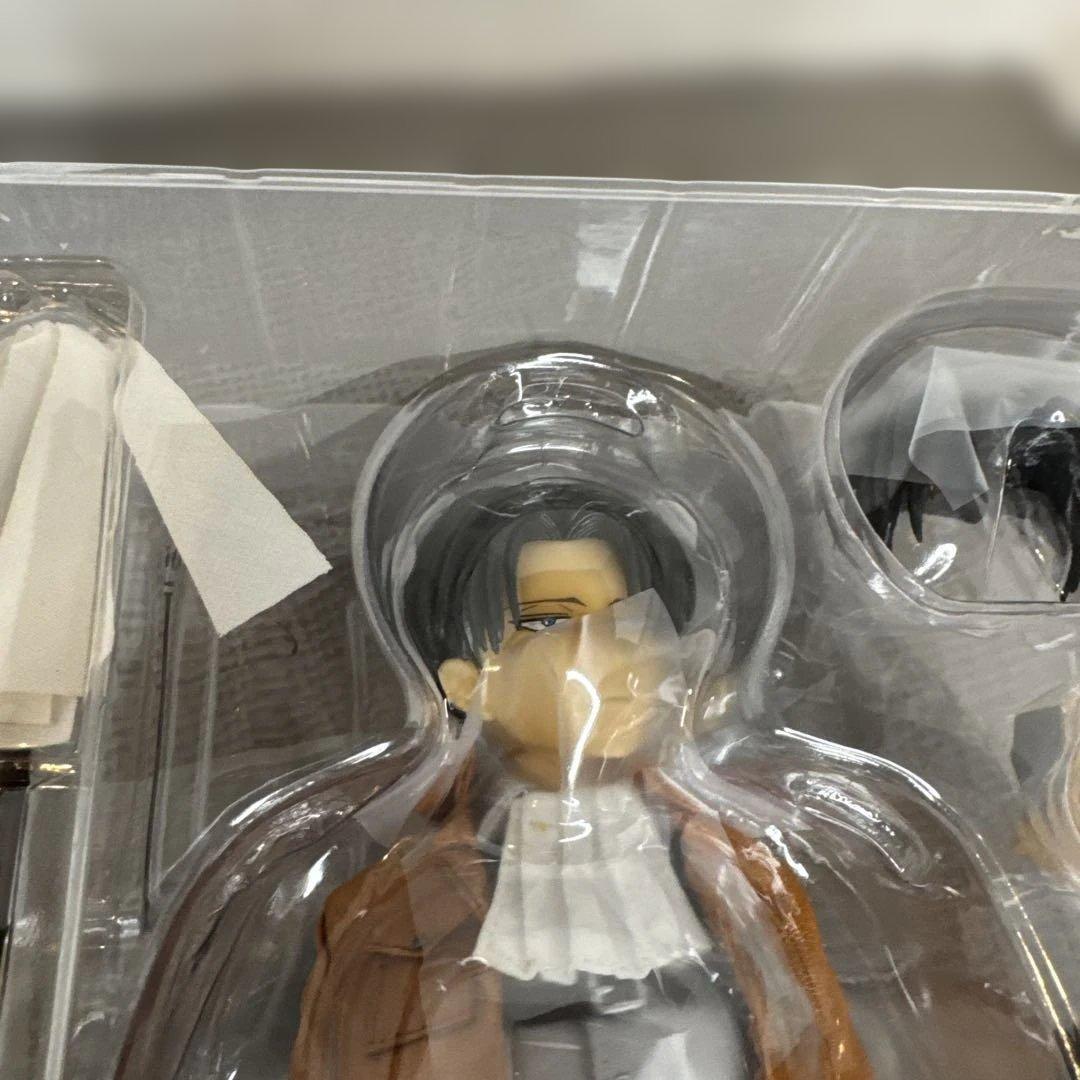 【リヴァイ】進撃の巨人 メディコム・トイ（初回生産限定仕様）