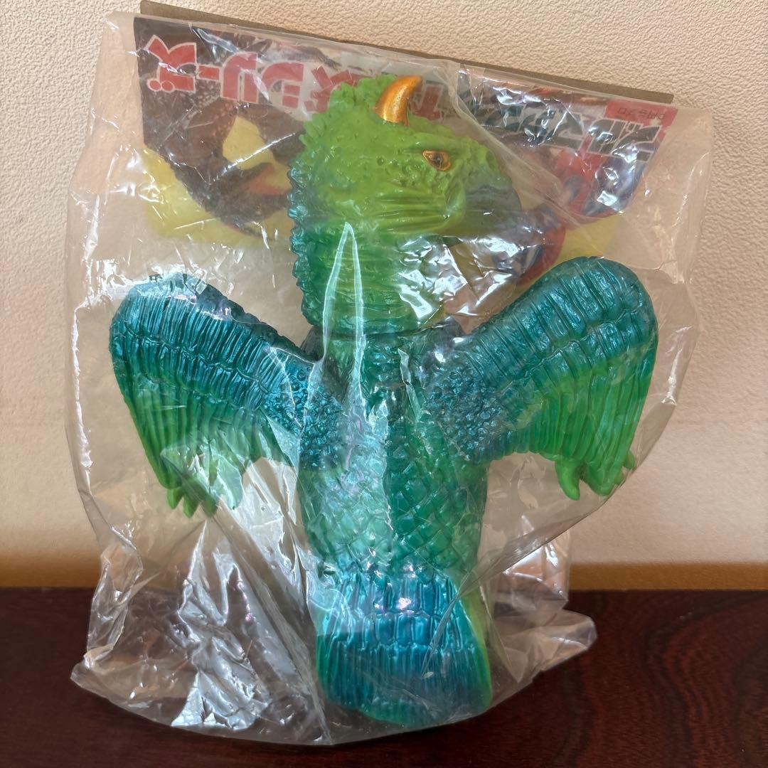 フミロナ　バンダイ 復刻版怪獣シリーズ　ヒドラ　ソフビ　ウルトラQ