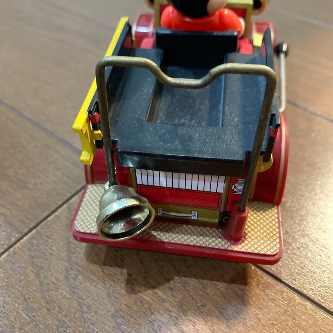 東京ディズニーランド ミッキーマウス 消防車