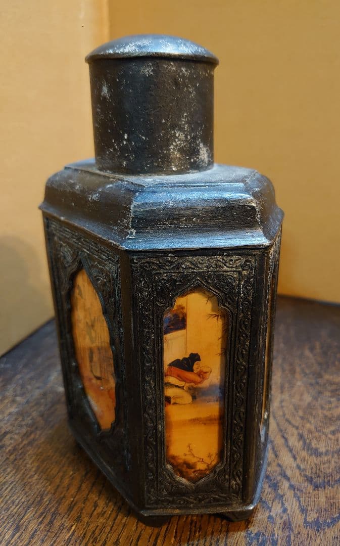 【中国古玩】『錫六角型ガラス絵入茶壺』底面に刻印有り。高さ18.5cm
