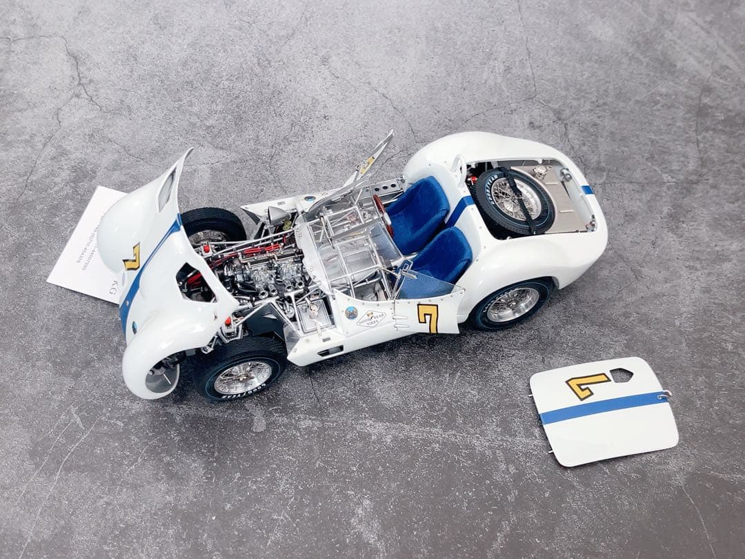 1500台限定 CMC 1/18 マセラティ ティーポ 61 バードケージ