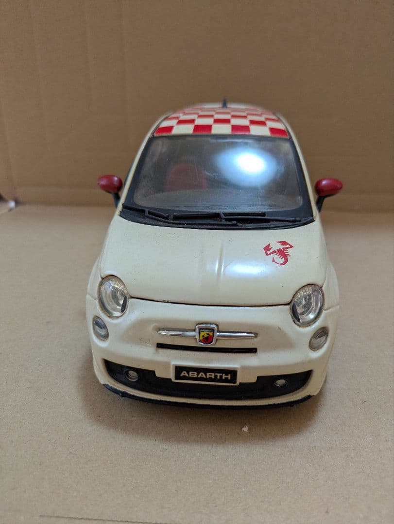 フィアット 500 ABARTH ミニカー　ブラーゴ　Bburago　1/18