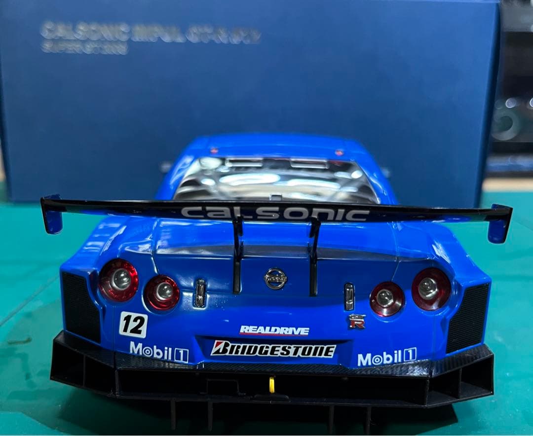 オートアート　1/18 カルソニックGT-R 2008