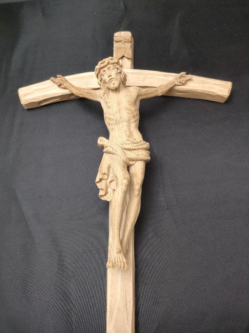 イエスキリストの磔刑　INRI 壁掛け 木彫りヨーロッパ産