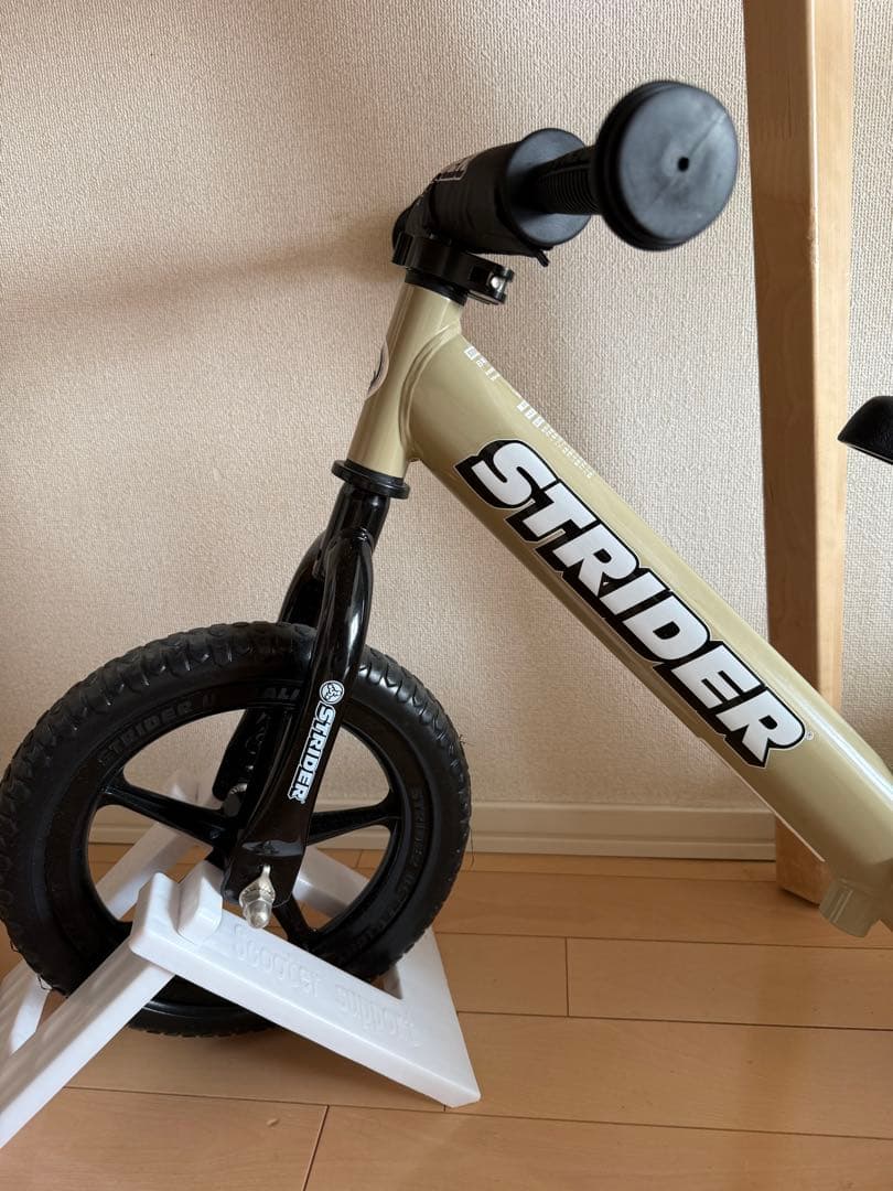 ストライダー12 美品
